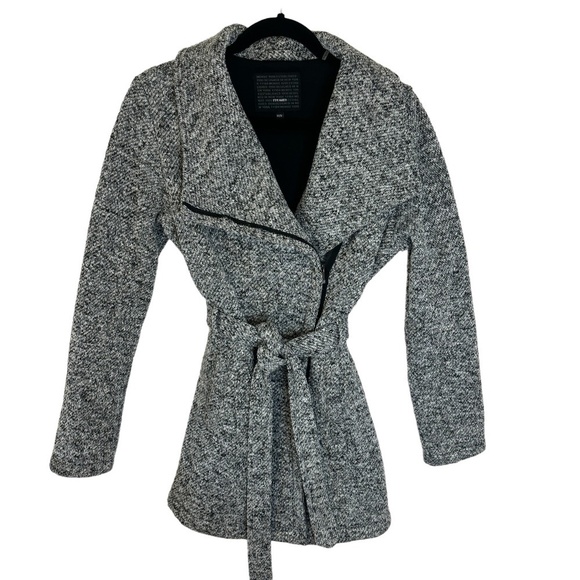 Steve Madden Black & White Salt & Pepper Heathered Belted Coat SZ Medium - Picture 3 of 12